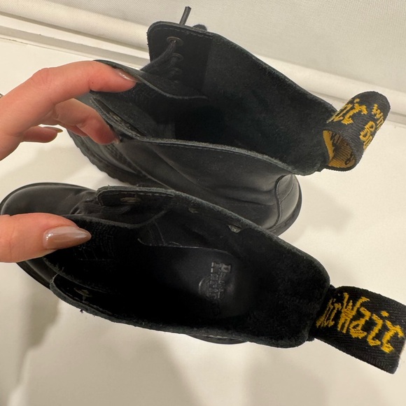 DR MARTENS KENDRA HEELED BOOT Size:5 - Picture 7 of 8